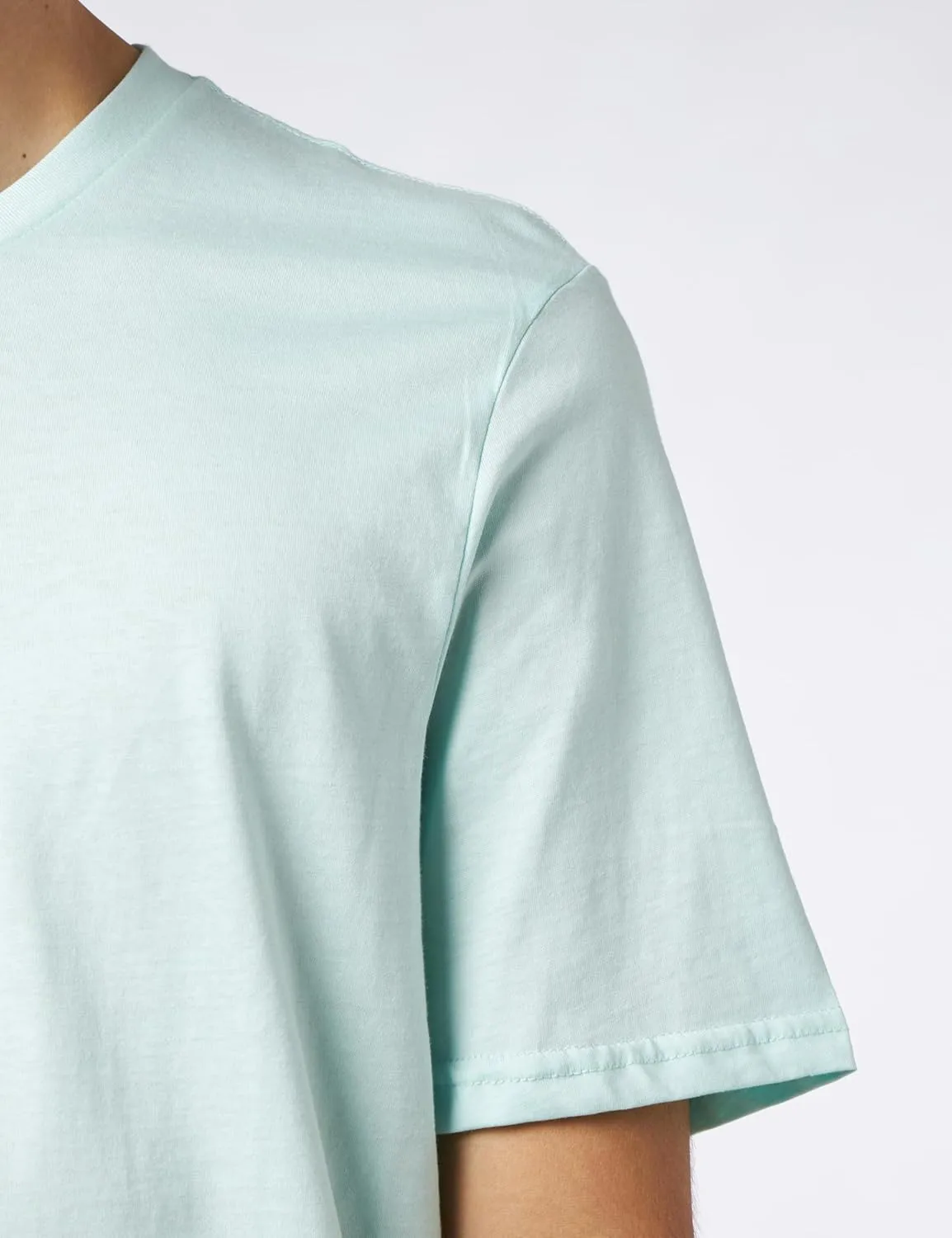 Amazon Essentials Men's T-Shirt Regular-Fit Short-Sleeve V-Neck (Available in Big & Tall), Pack of 2
