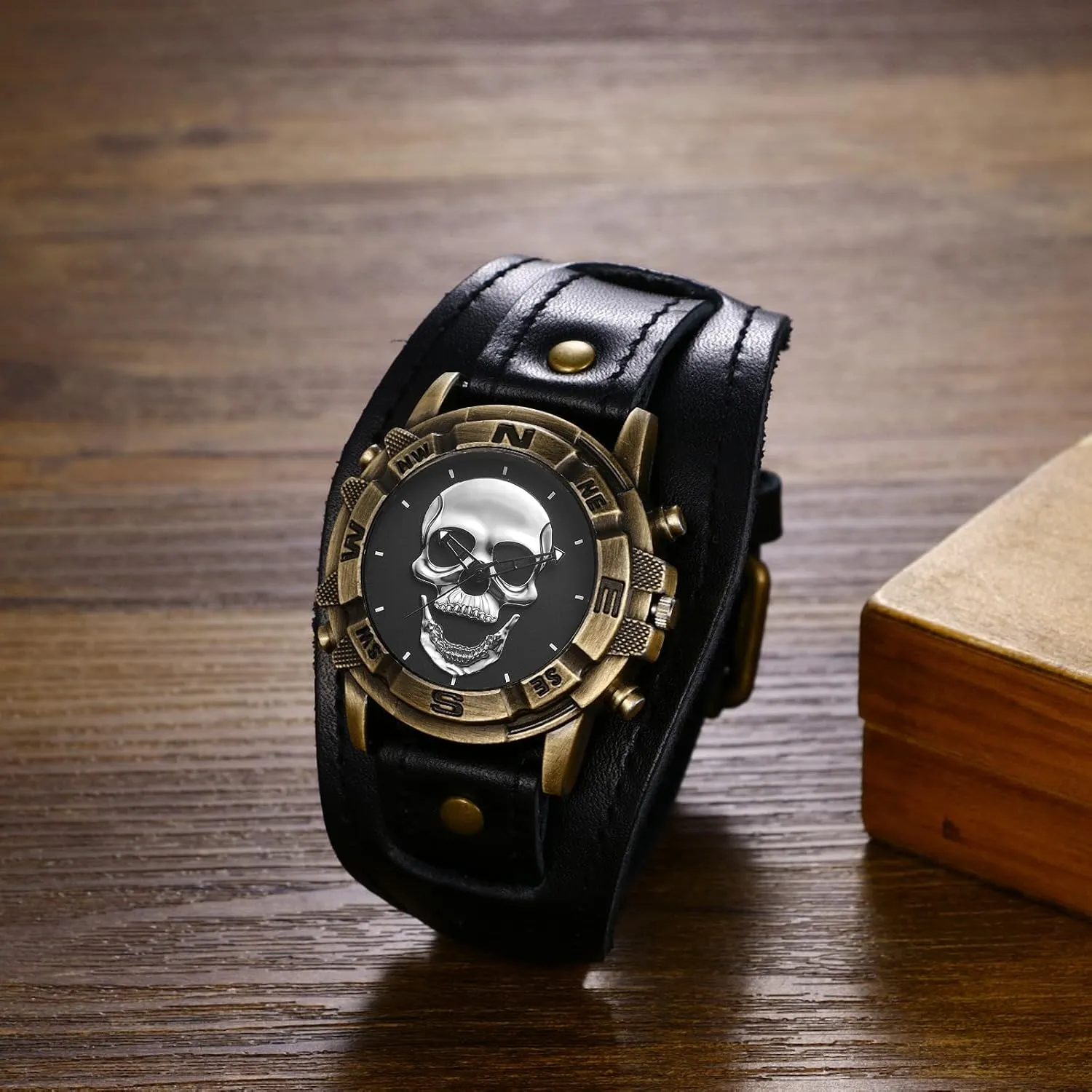 Avaner Vintage Punk Leather Watches: Retro Bronze Skull Wide Band Quartz Cuff Watches for Men
