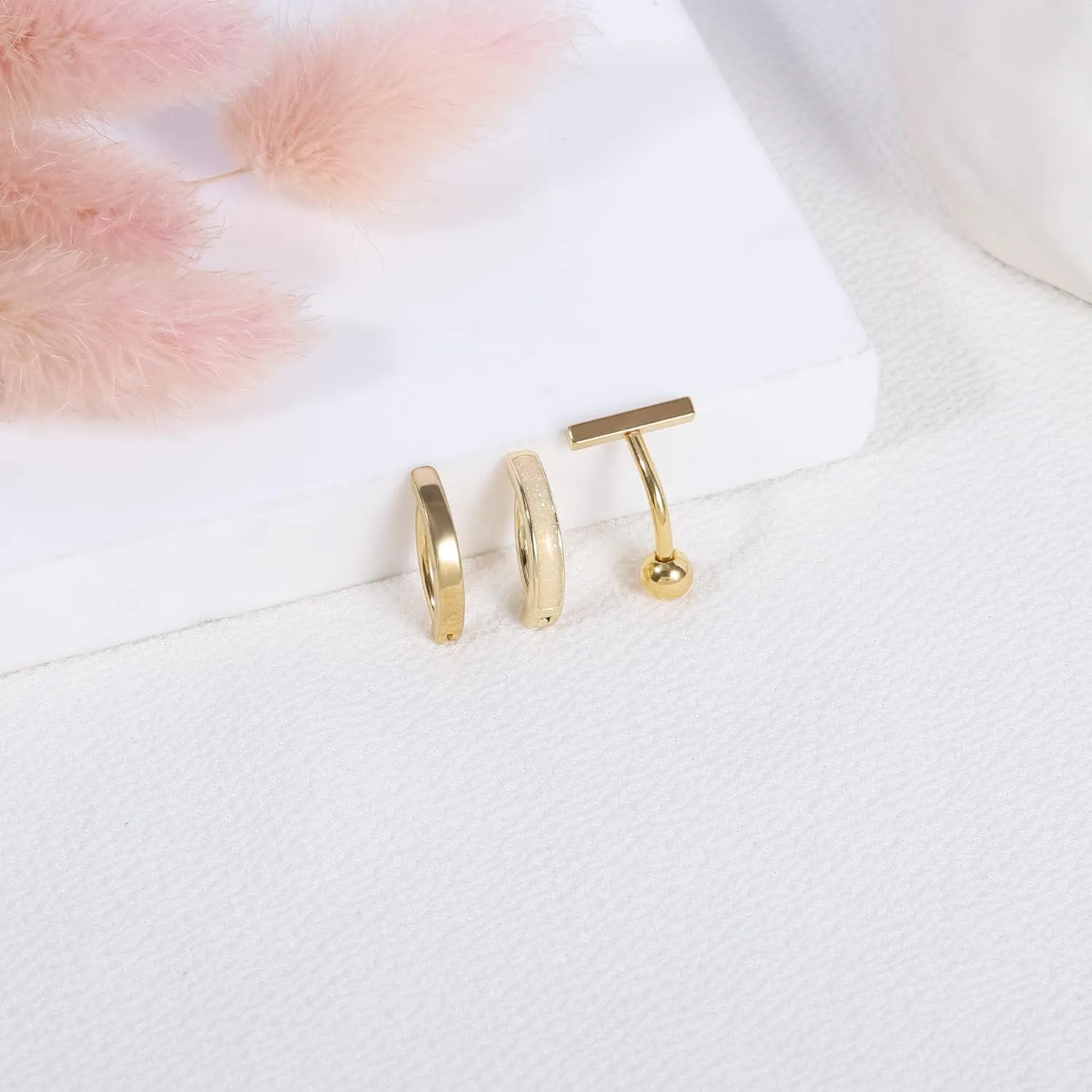 Belly Button Rings: Hypoallergenic Surgical Steel and Gold Clicker Rings