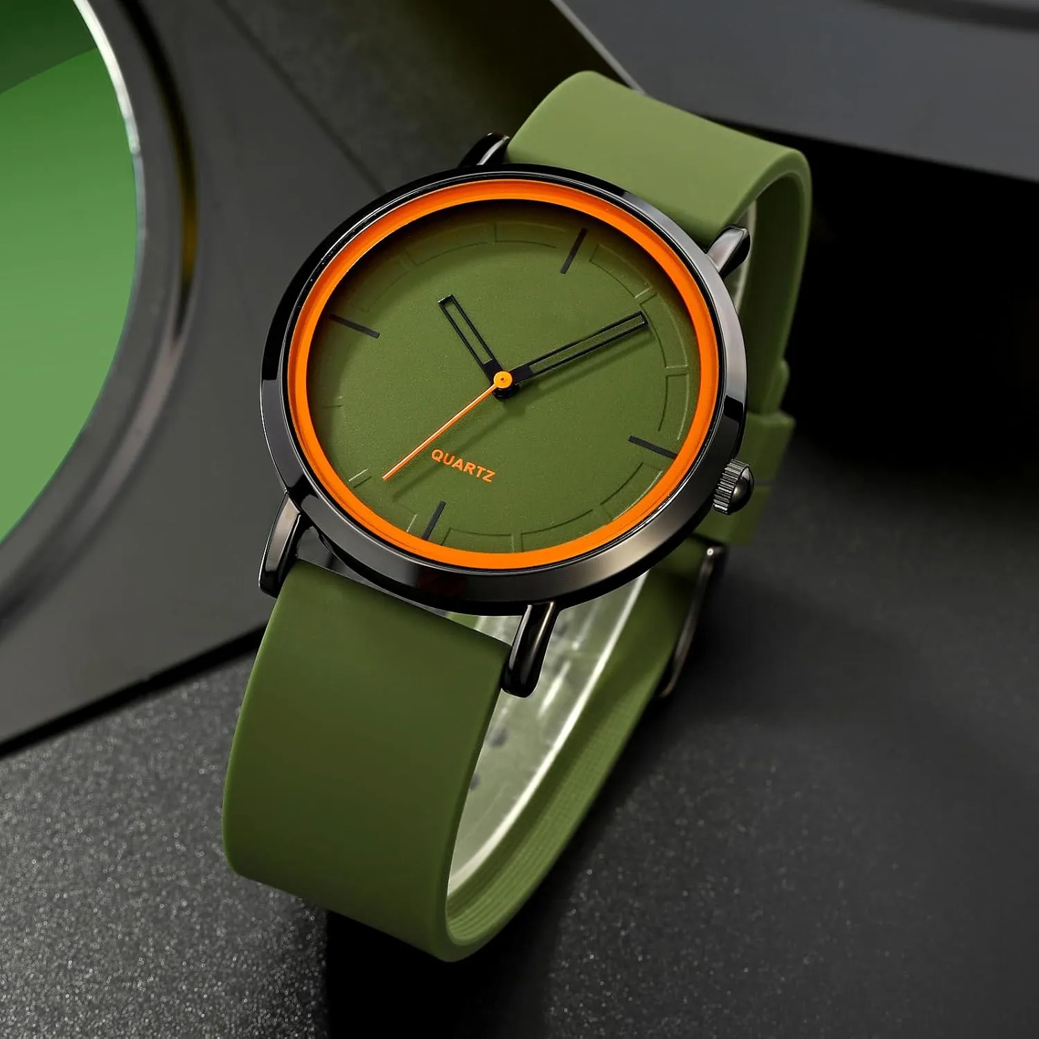 BESTKANG Fashion Simple Women Men Watches Luxury Quartz Silicone Waterproof Unisex Wrist Watches