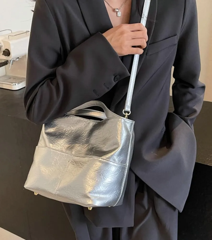 Casual Bucket Crossbody Shoulder Bag for Women Small Tote Purse Vegan Leather Handbag Cute Satchel