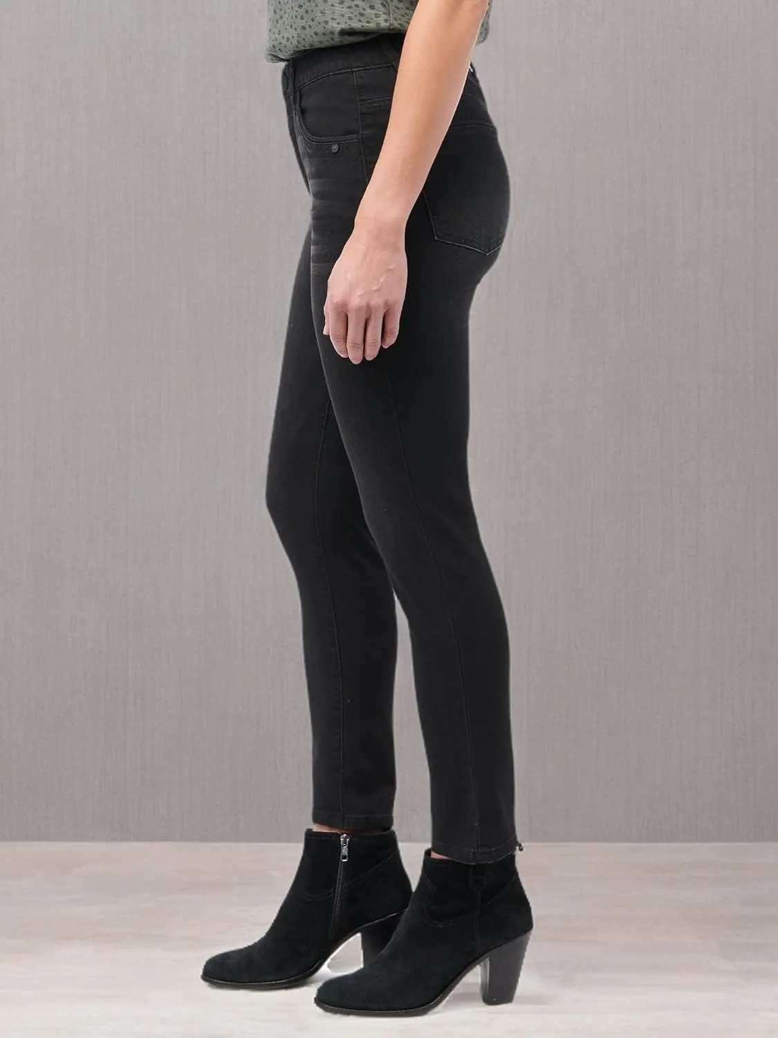 Democracy Women's Petite Ab Solution Vintage Skinny