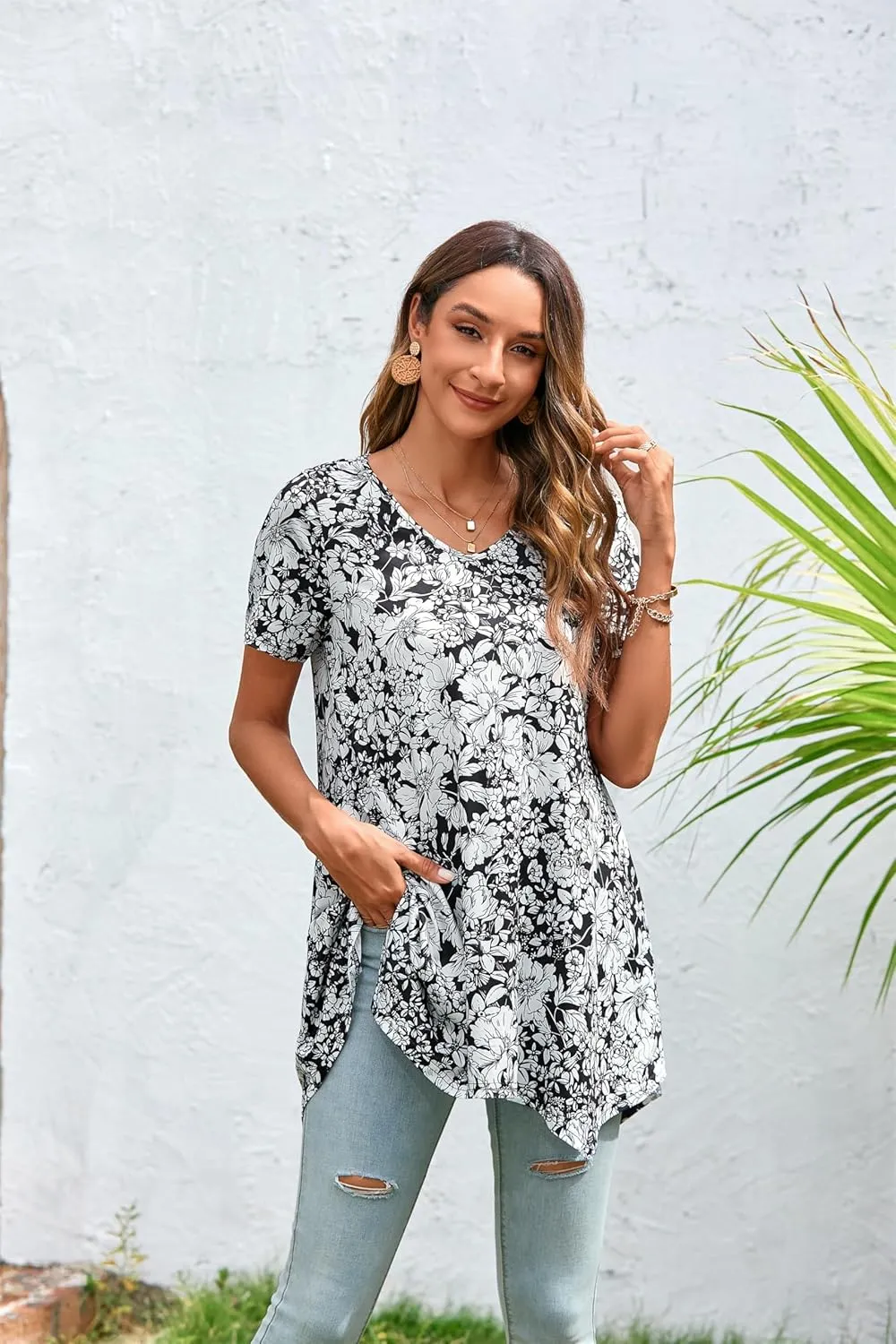 ENMAIN Womens Tunic Tops Short Sleeve Plus Size Summer Tunic Tops to Wear with Leggings Printed T-Shirt Floral Blouses
