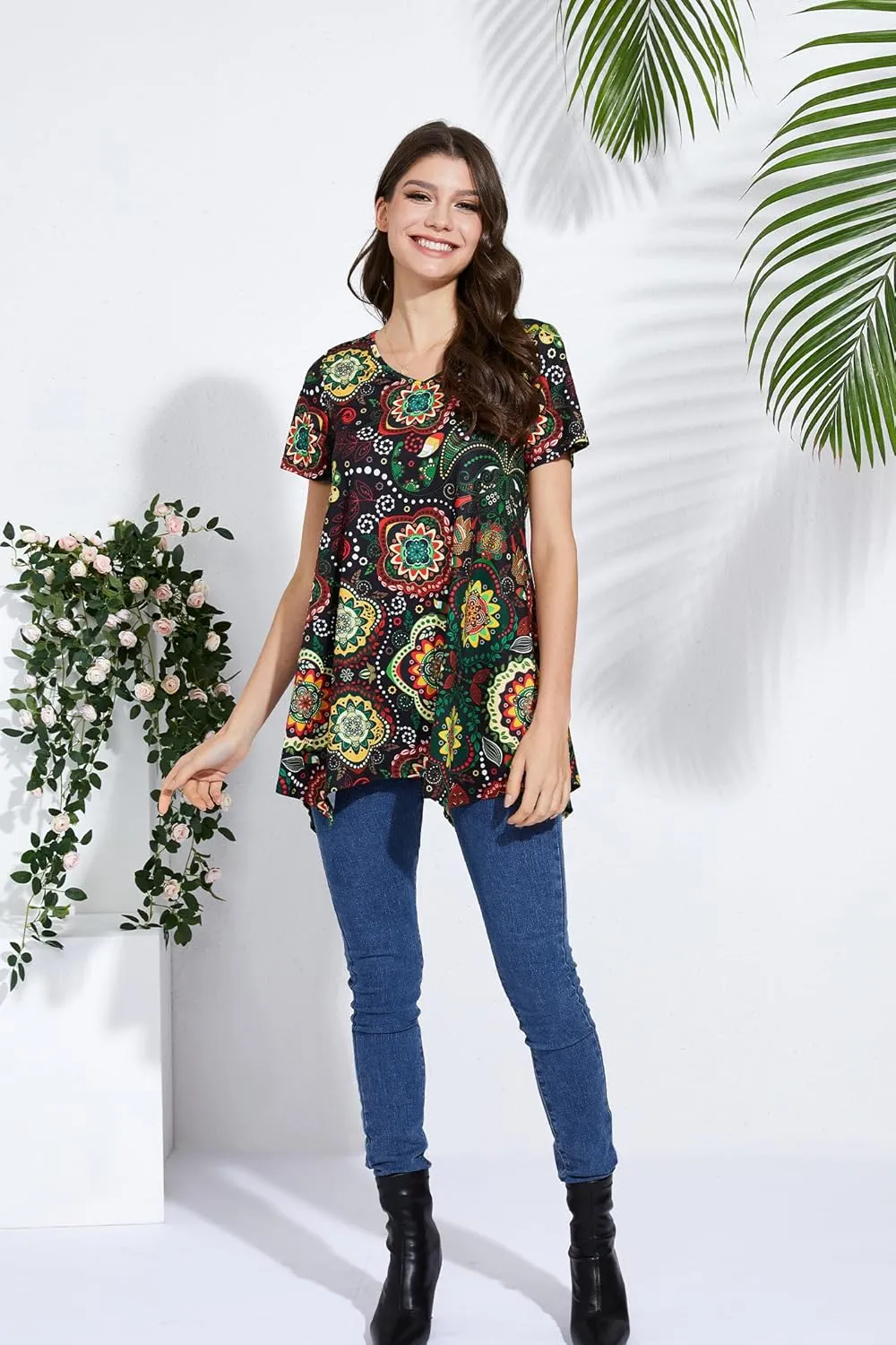ENMAIN Womens Tunic Tops Short Sleeve Plus Size Summer Tunic Tops to Wear with Leggings Printed T-Shirt Floral Blouses