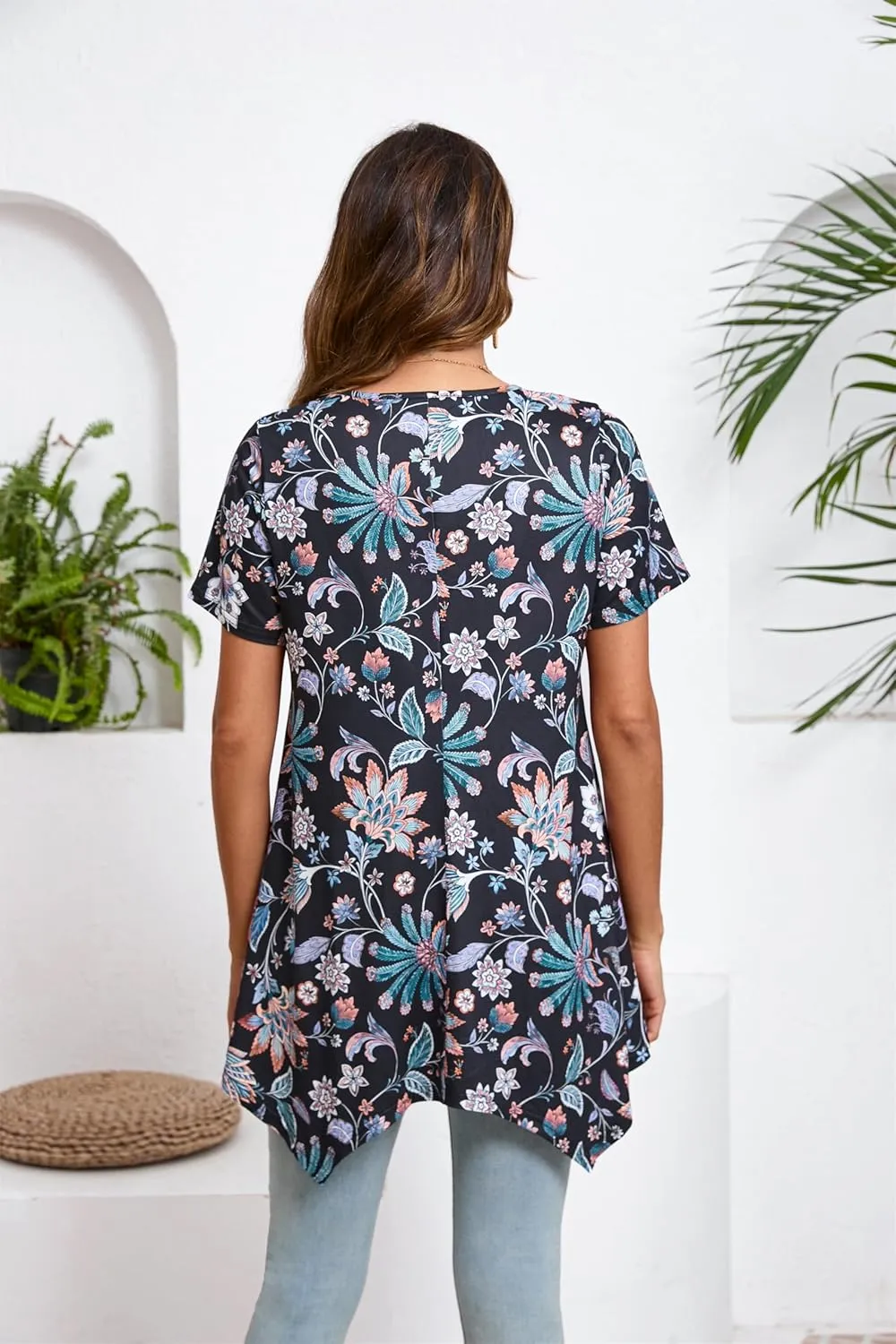 ENMAIN Womens Tunic Tops Short Sleeve Plus Size Summer Tunic Tops to Wear with Leggings Printed T-Shirt Floral Blouses