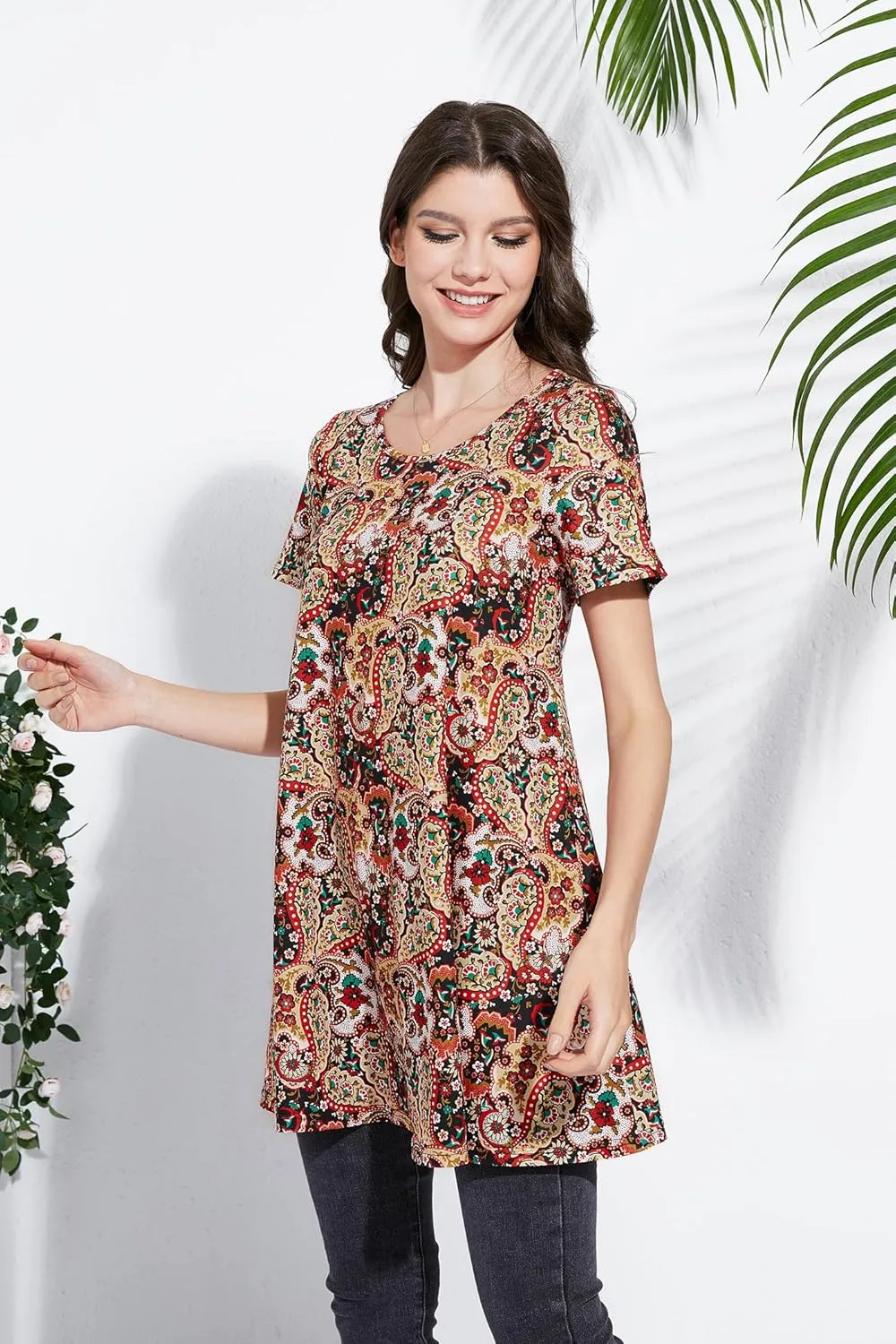 ENMAIN Womens Tunic Tops Short Sleeve Plus Size Summer Tunic Tops to Wear with Leggings Printed T-Shirt Floral Blouses