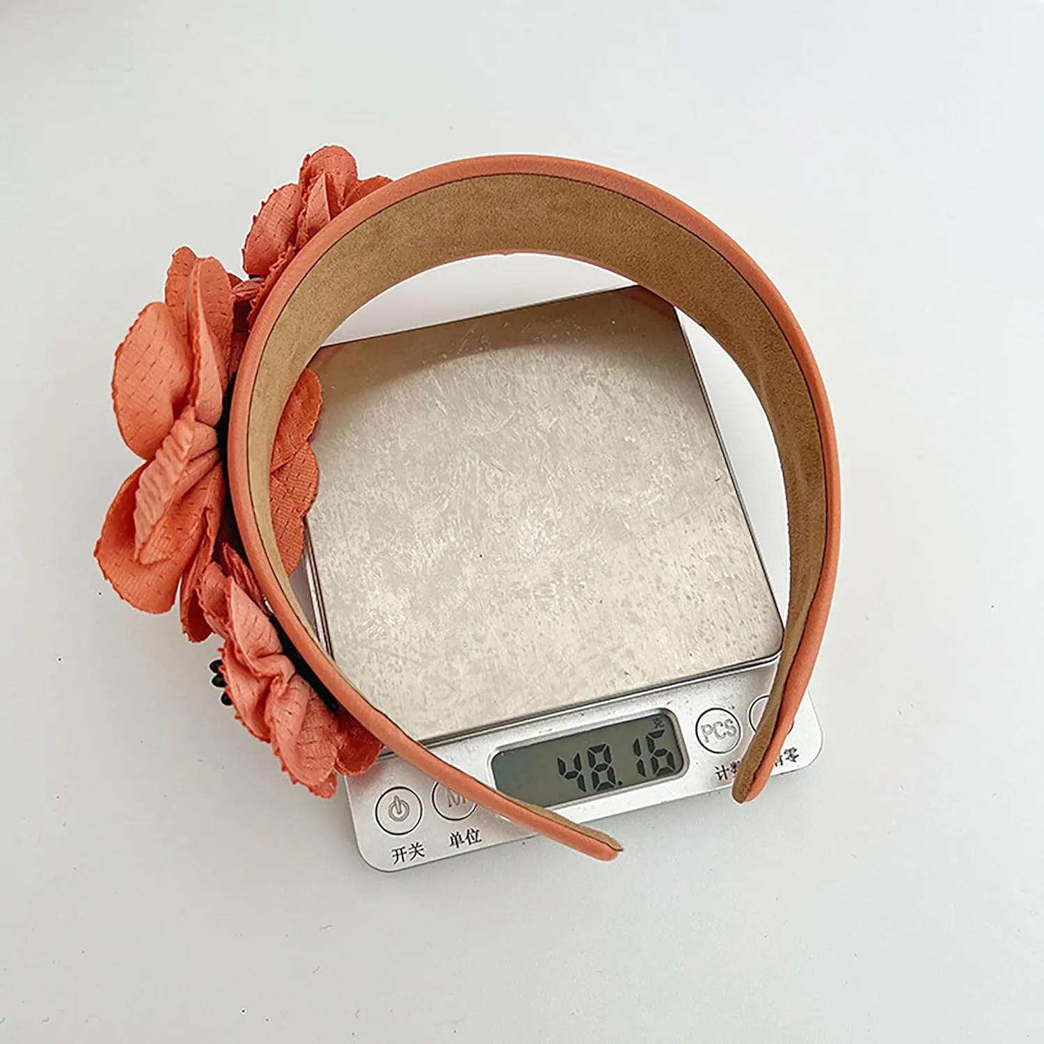 Flower Fashion Headbands Side Pearl Flower Hair Bands Fashion Double Flower Wide Fabric Hair Band Nonslip Hair Bands for Women and Girls Outdoor WearBeige