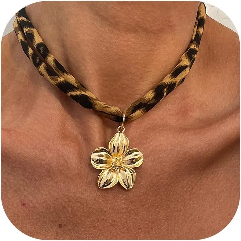 Gold Starfish Necklace Chunky Cross Heart Flower Pendants Leopard Choker Necklaces for Women Boho Beach Jewelry Gift for Women