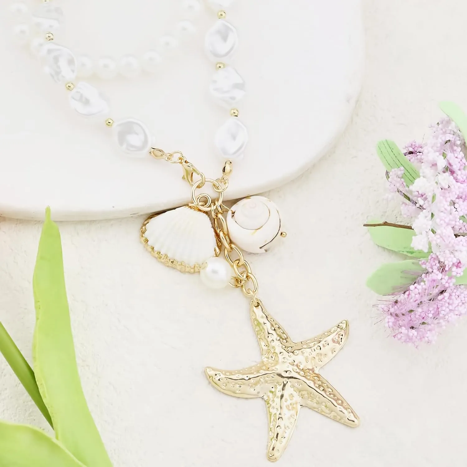 Gold Starfish Necklaces for Women Sea Shell Mermaids Necklaces Mermaid Beach Charm Necklace Mermaids Shell Beaded Choker Necklace Trendy Summer Jewelry