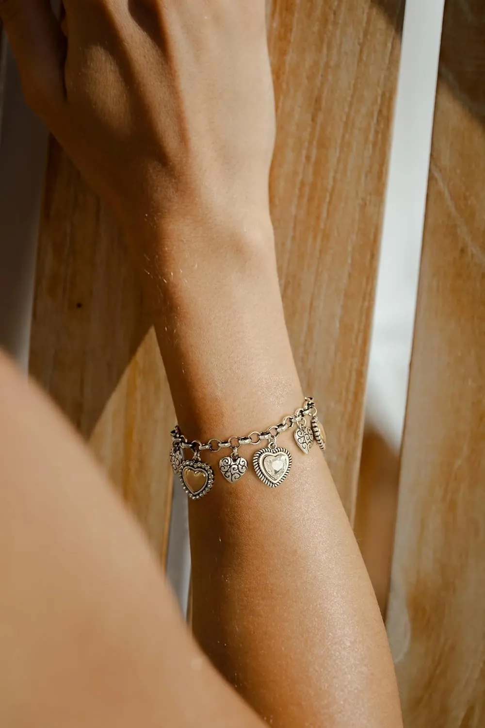 Heart Charm Bracelet for Women, Unique Heart Pendants on Eco-Friendly Zinc Alloy Link Chain Vintage Bracelet Jewelry Gifts
