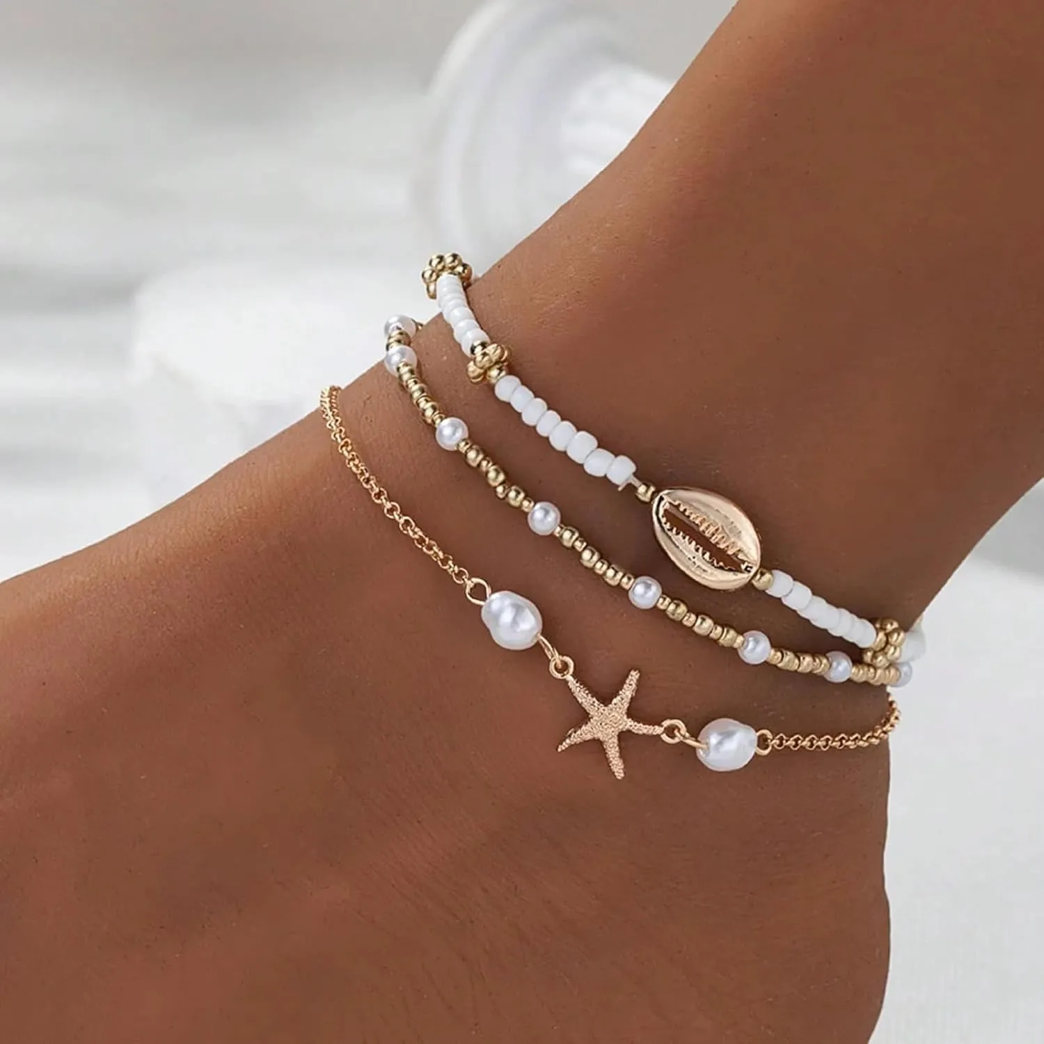LIU JUN Boho Layered Shell Anklet Set, Gold Seashell Starfish Ankle Bracelets Pearl Beaded Foot Chain Body Jewelry Accessories For Women Summer Beach Gifts