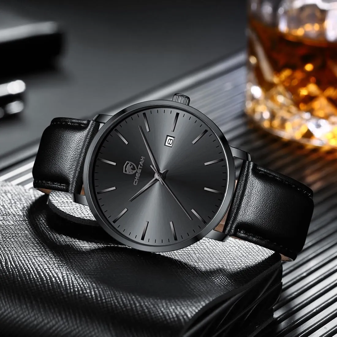 Minimalist Waterproof Quartz Watches for Men with Leather Strap, Auto Date