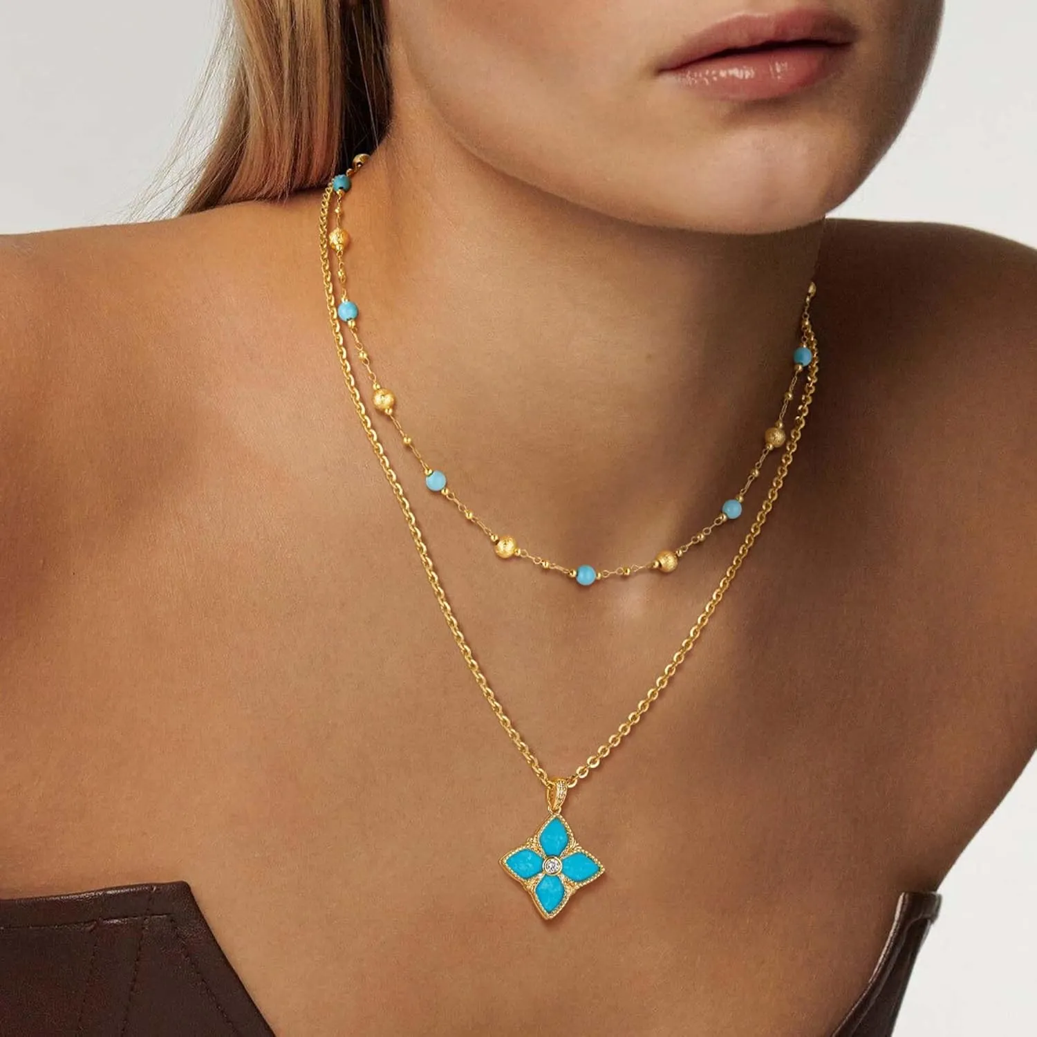 MTMY Clover Necklace for Women 14K Gold Plated Four Leaf Clover Pendant Necklace Thick Gold Double Sided Lucky Charm Jewelry
