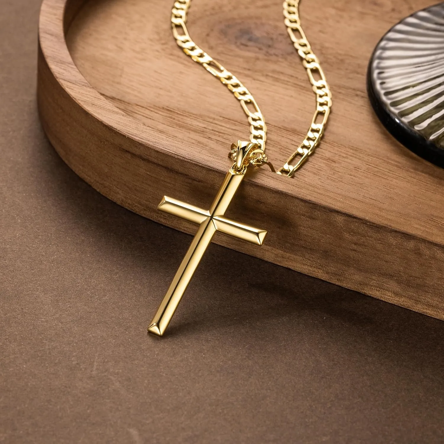 NICRET Gold Cross Necklace for Mens Necklaces Faithful Figaro Chain Gold Cross Pendant Timeless Elegance 20/22/24