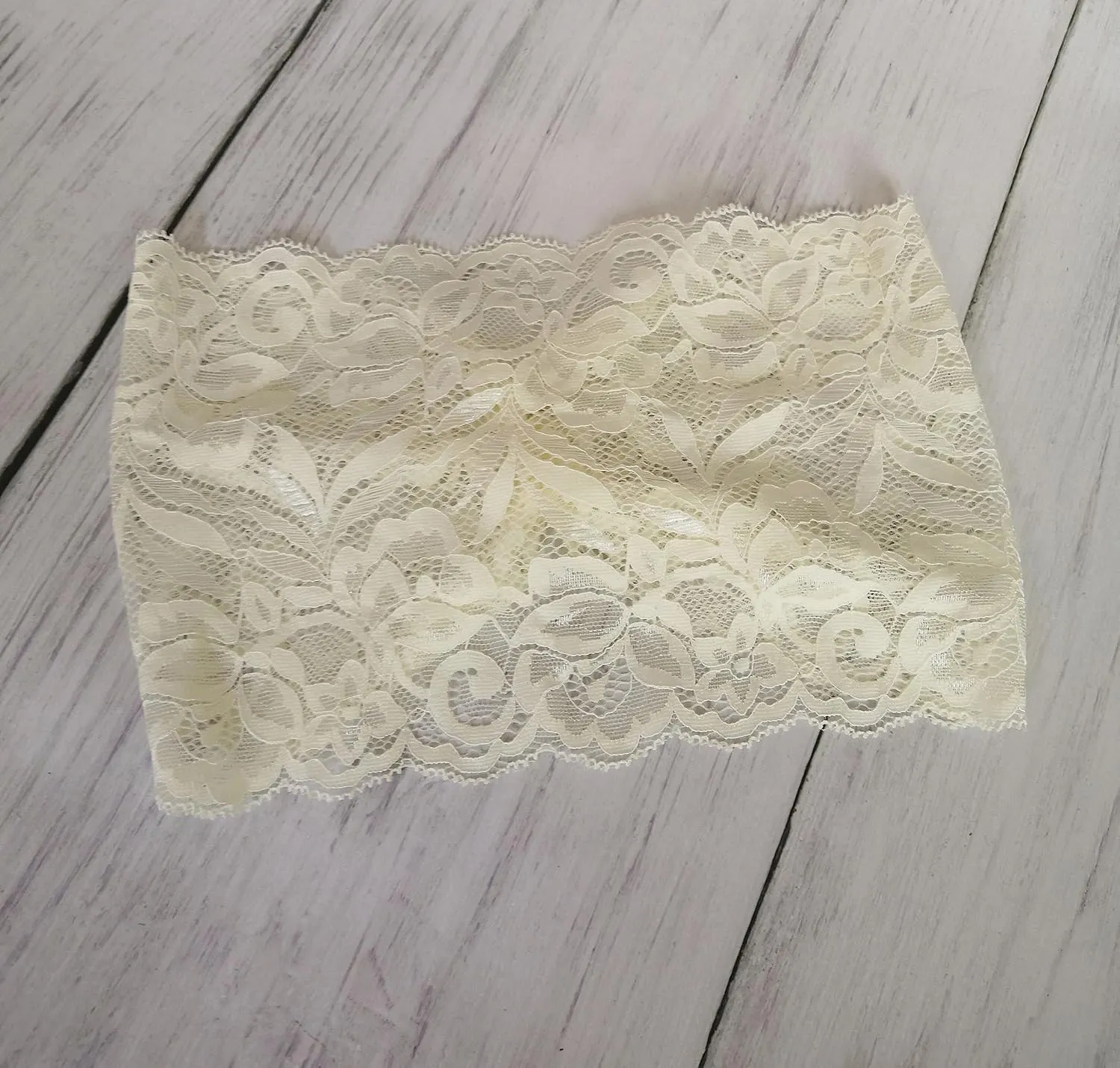Stretch Headbands for Women Lace Headcovering for Women Lace Headwrap (Fine-Looking Champagne)