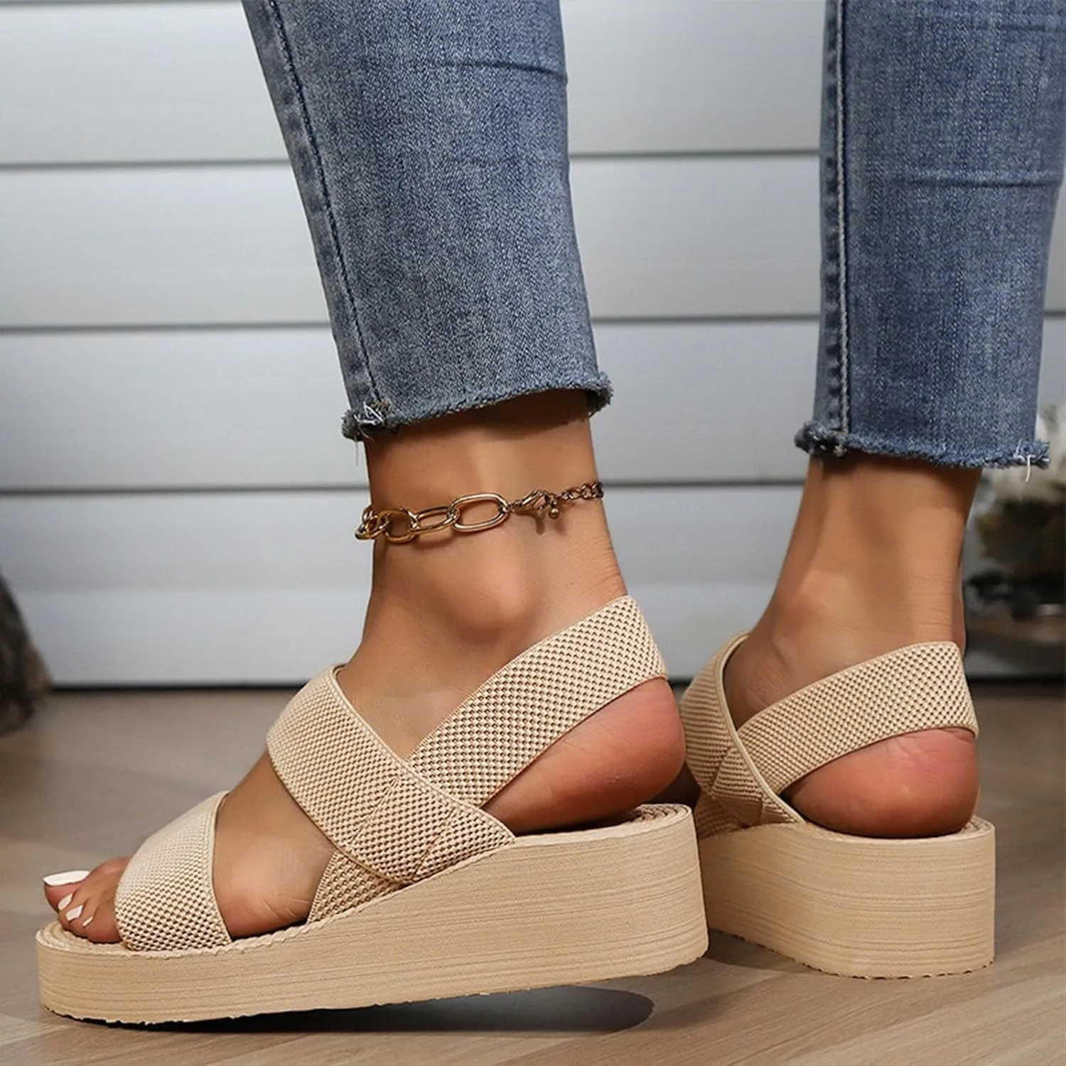 Summer Sandals for Womens 2025 Trendy Comfortable Walking Cute Sandals Casual Beach Vacation Shoes for Women