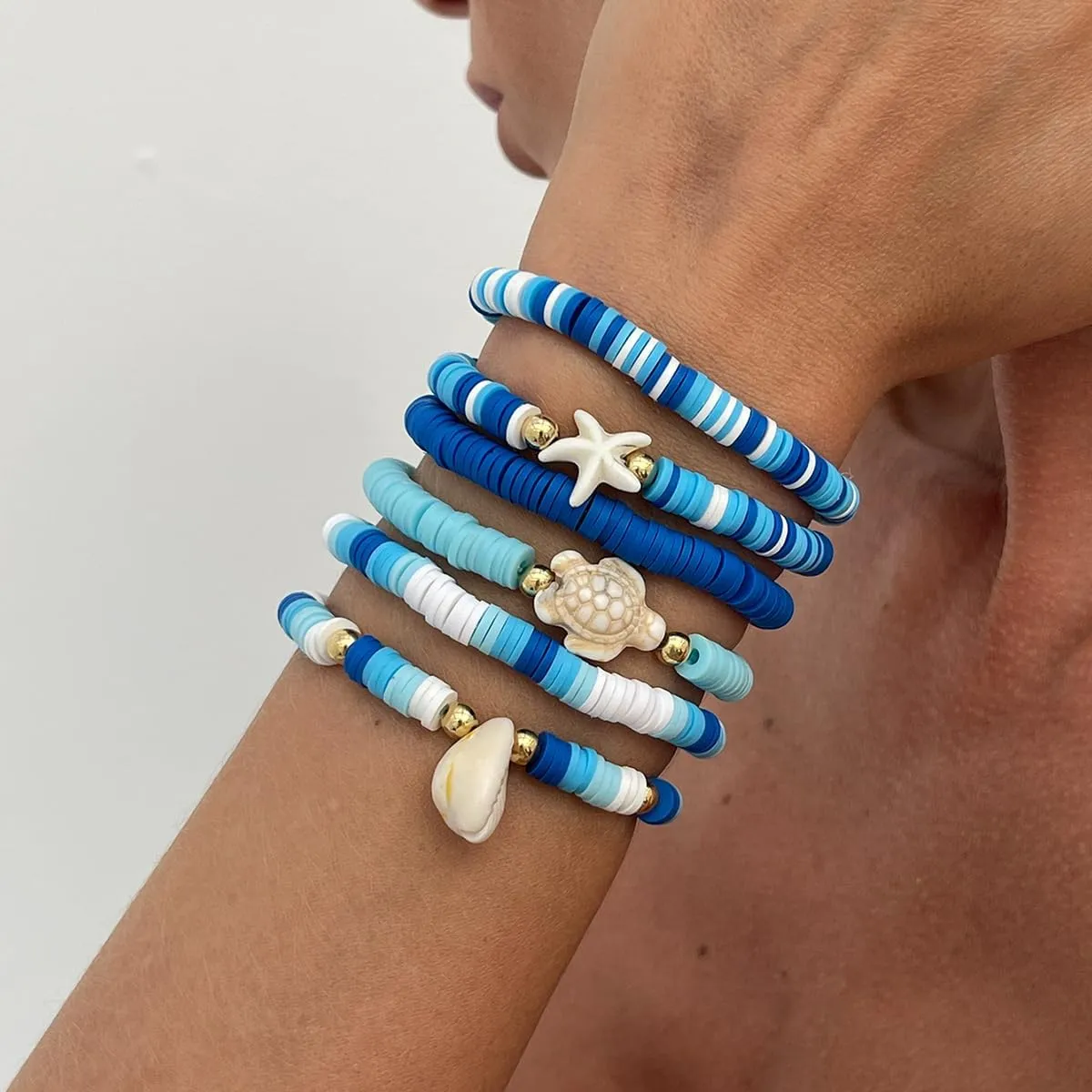 Surfer Heishi Bracelets for Women Stackable Starfish Shell Turtle Flower Bracelet Layering Beaded Stretch Bracelets Friendship Bracelet Bohemian Style Summer Jewelry