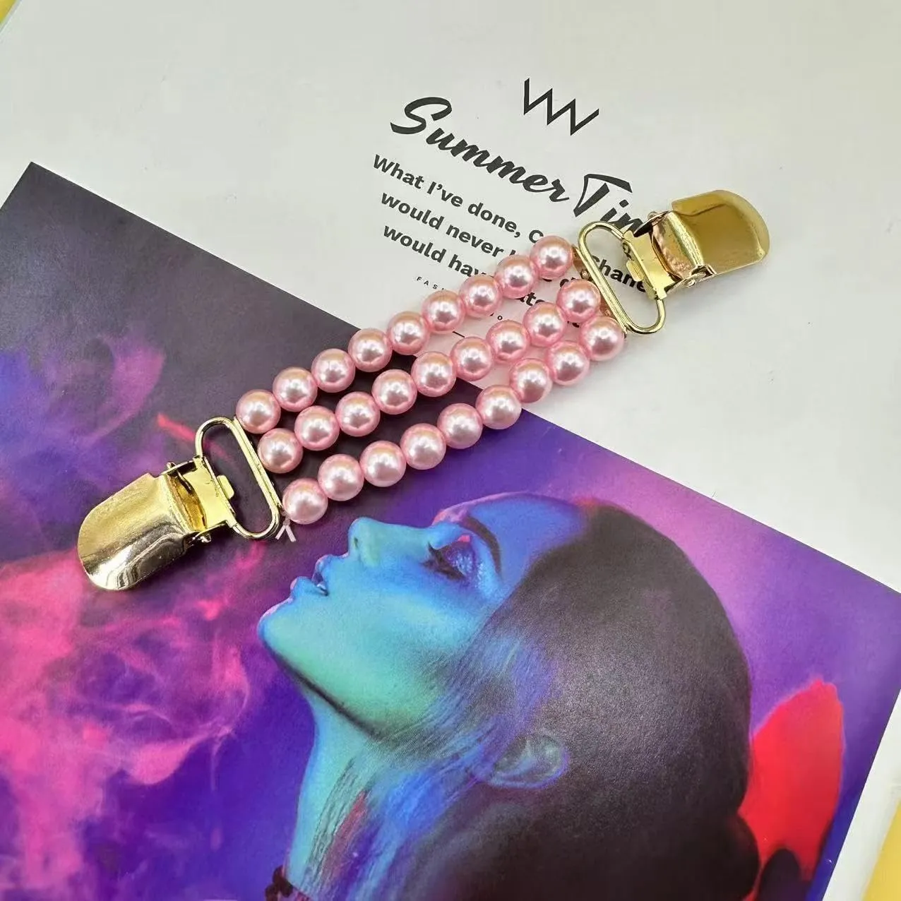 Vintage Sweater Clips Cardigan Pearl Neck Clips Multi-layer Pearl Shawl Clips Dress Shirt Brooch Clips for Women