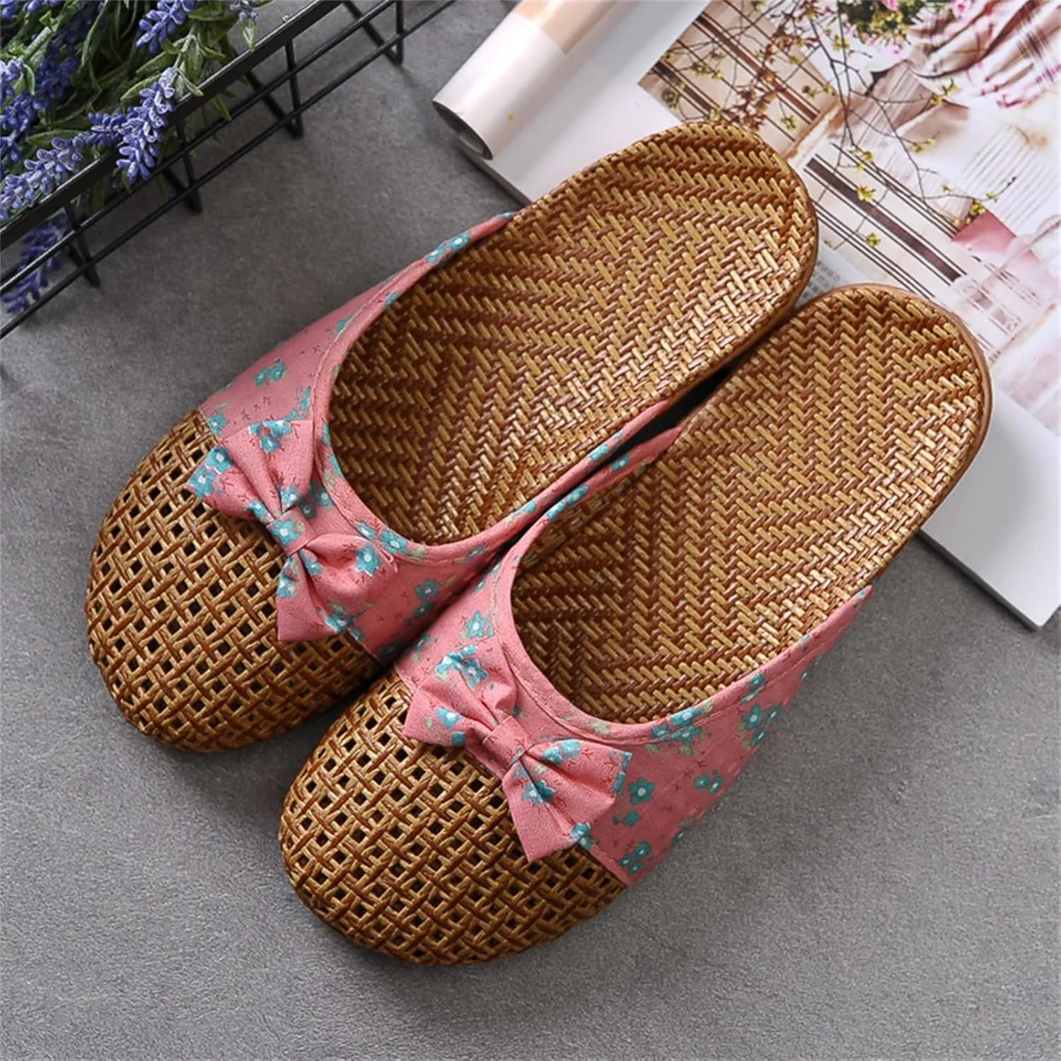 Womens Summer Slippers with Rubber Soles Memory Foam Closed Toe House Slippers Anti Slip Grass Mat Bamboo Sandals Indoor Breathable Outdoor Sandals